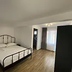 Casa Ciobi 3*