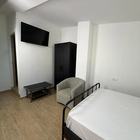 Guest house Casa Ciobi 2 Mai