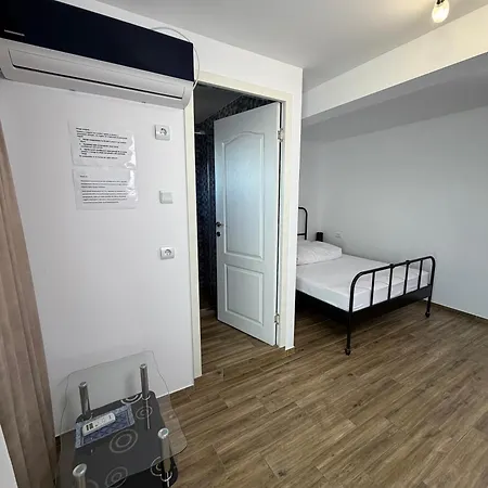 Guest house Casa Ciobi 3*