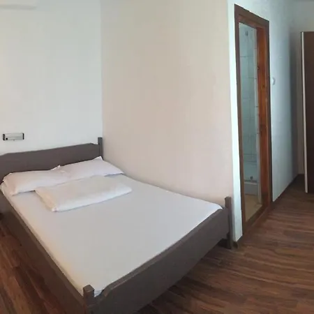 Guest house Casa Ciobi *
